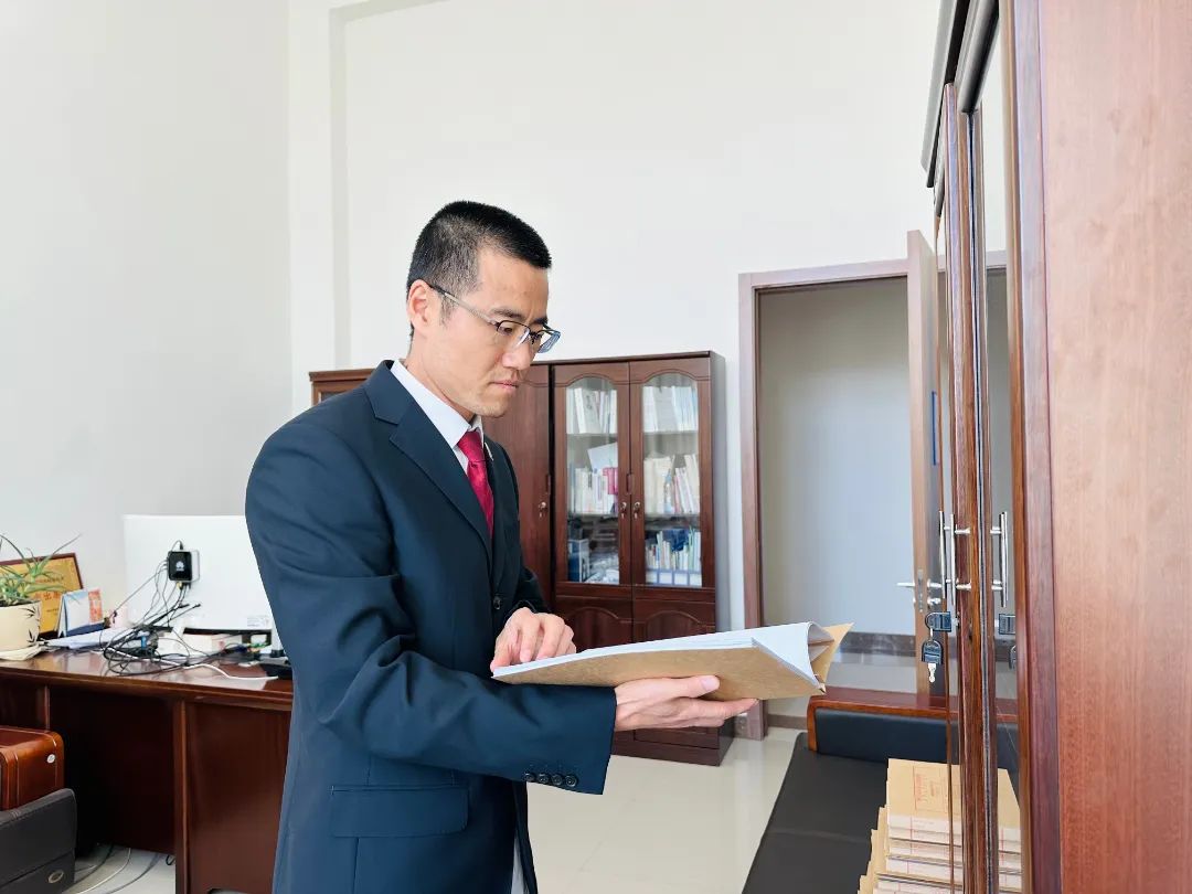 杨勇2.jpg